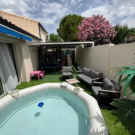 , Piscine , Jacuzzi 10 Min De La