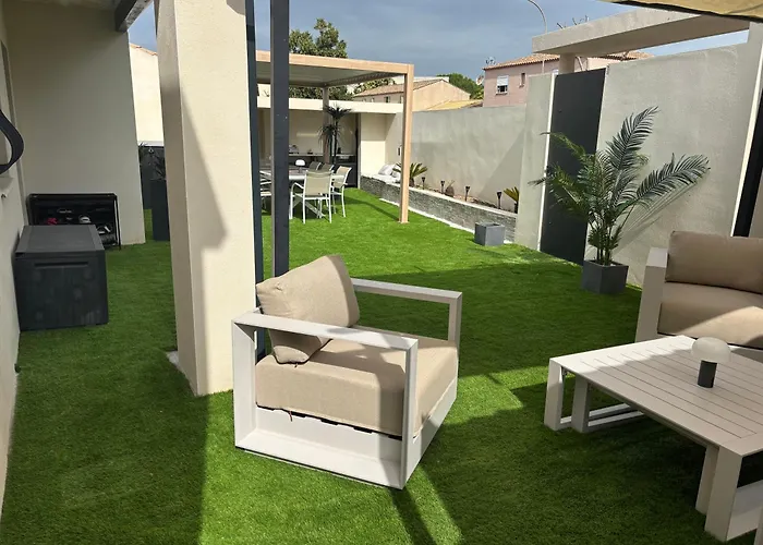 , Piscine , Jacuzzi 10 Min De La لونيه